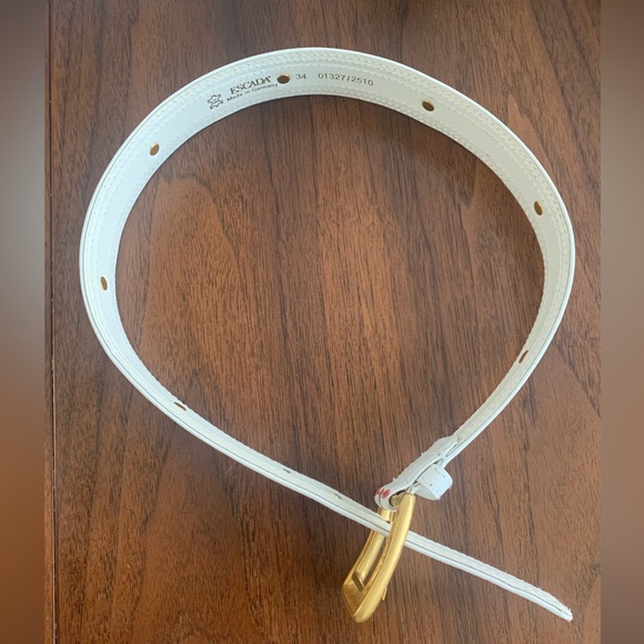 Vintage Escada Red and White Star Belt Sz 34 - Picture 2 of 9